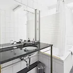City Hotel 호텔