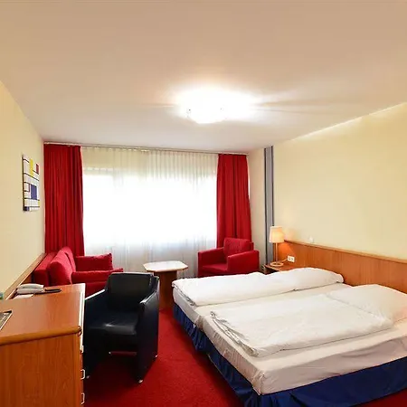 City Hotel * لودفيغسبرغ