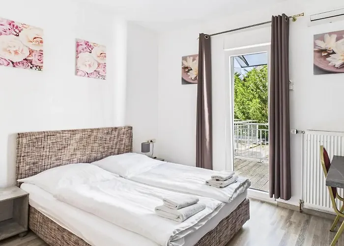 City Hotel Ξενοδοχείο *